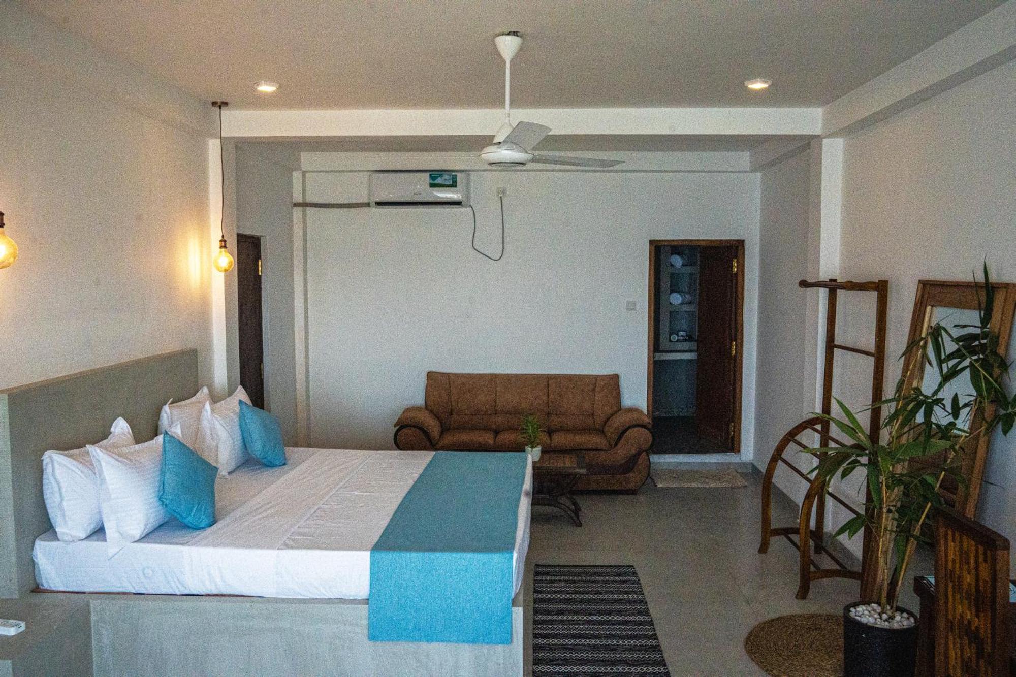 Cocos Hotel มิดิกามาอีสต์ ภายนอก รูปภาพ