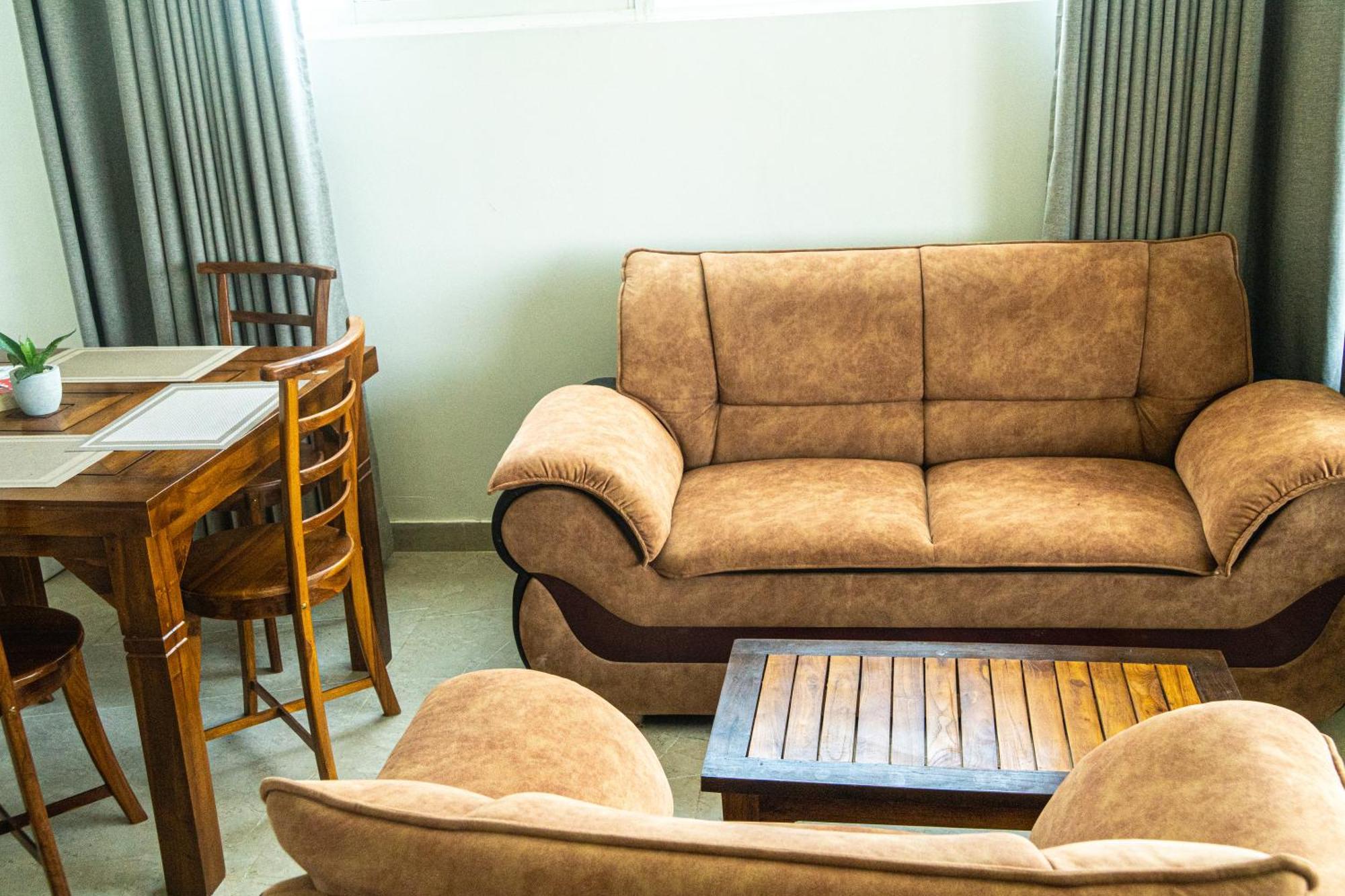 Cocos Hotel มิดิกามาอีสต์ ภายนอก รูปภาพ