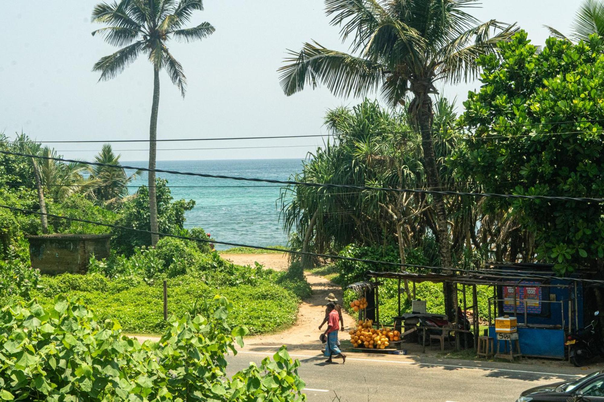 Cocos Hotel มิดิกามาอีสต์ ภายนอก รูปภาพ